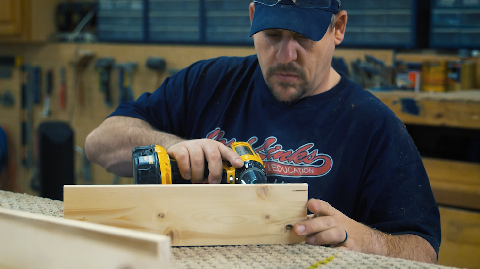 Heroes_WoodworkingWarrior_Full.png