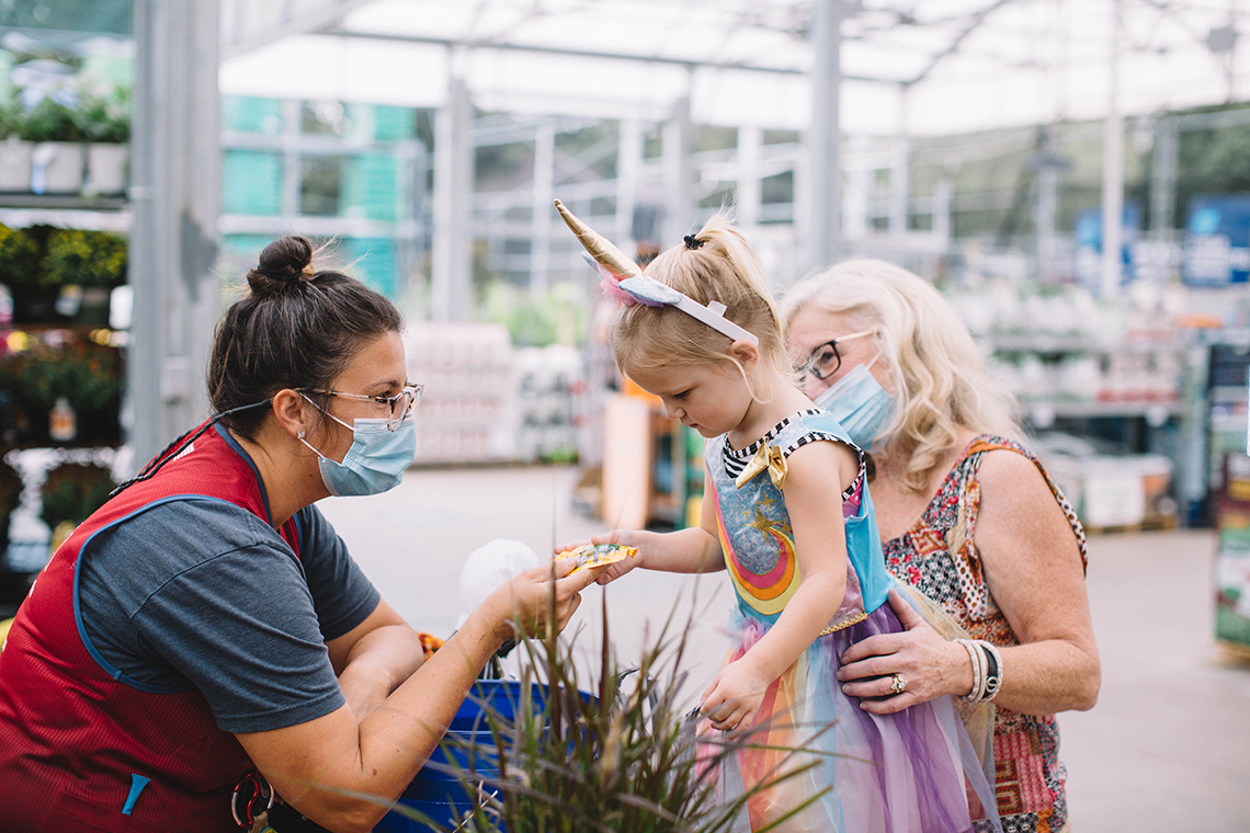 Lowe's Halloween in-store event 2021