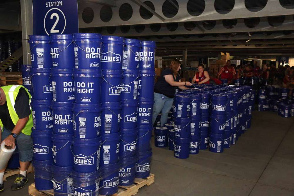 Bucket brigade