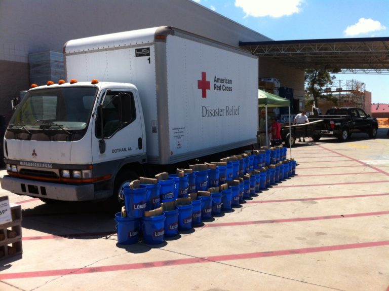 american-red-cross-truck.jpg
